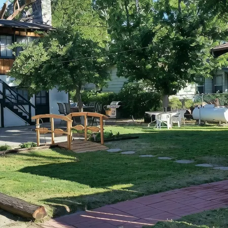 Kern Riverfront Lodge