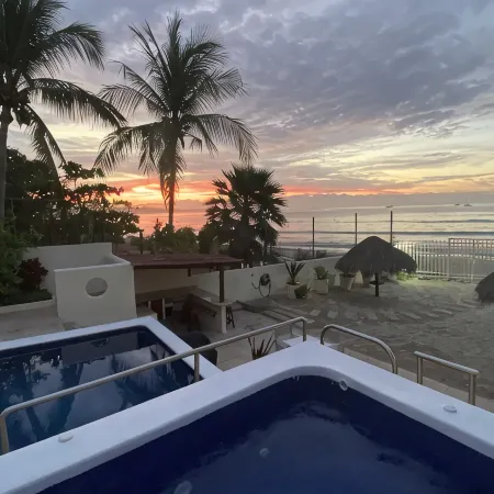 Beachfront condo - steps to sand and surf