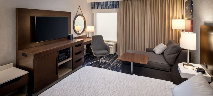 Hampton Inn Long Island/Commack Hotels in Suffolk County