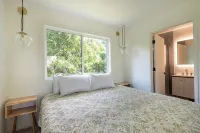 5 Min Walk to Beach. Gorgeous Outdoor Sauna, Stylish Interior, Pet Friendly. - 무료 와이파이
