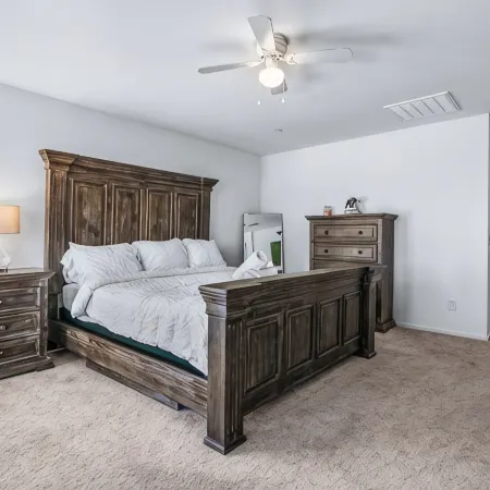 12 Beds,Pool table,Ping Pong,Volleyball+Basketball