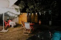 Dingo Backpackers Hostel - Hostels