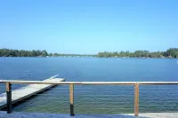 Perfect Cottage on the Lake - 4-Star