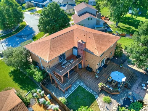Spacious 5-bedroom house in enchanting Ames with Wi-Fi, Close to the Action!! - Homestays