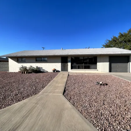 4 bdrm/ 2 bath house close to lake Powell, antelope canyon and horseshoe bend
