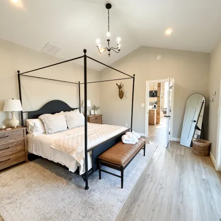 Mountain View’s with Hot Tub & Pool Table on Beech Mountain. Sleeps 10.