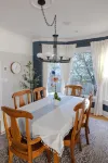 Stunning Victorian 4BR w/Hot Tub 5 Min to Downtown - Boutique