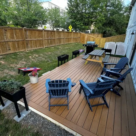 Walk to Uva,Breweries, Live Music, Restaurants, Parking, Fenced Yard.