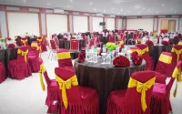 Grand Pangeran Khar Hotel - parking