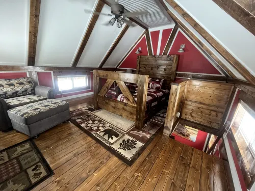 Timberframe Cabin in the Alaskan Backcountry - Alphydda