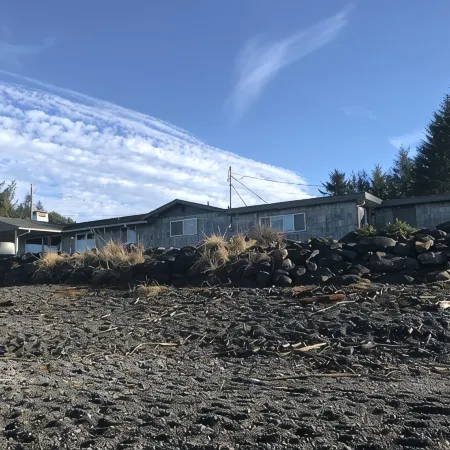 Stay at the BEST Olympic Peninsula Ocean Beach Retreat!