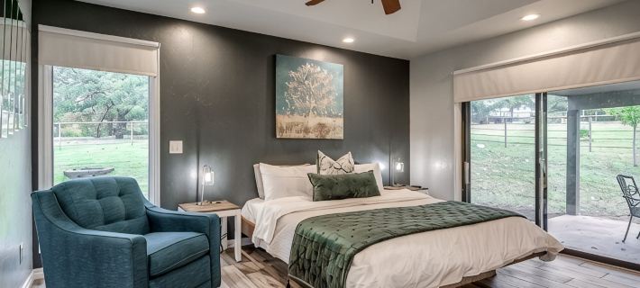 Private Cabin on acreage with pool & tennis court! Hotéis em Edmond