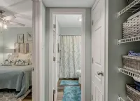 Quick Beach Access- Beautiful Screened in Deck and POOL - Private Pools