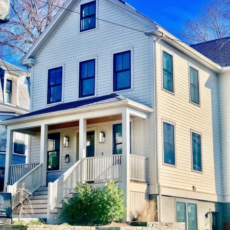 Union Square Beauty 2 bed/2 bath w/ Private Patio
