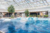 V Spa & Conference Hotel - piscina