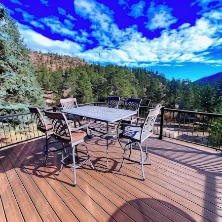 Cabin Retreat • Updated • Rocky Mountain Views • Backs to Rocky Mountain Park!!!
