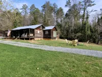 Charming 1892 Log Cabin in the Blue Ridge Mountains foothills - Chalets