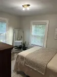 The Finch Cottage Charming 2-bedroom cottage  Historical District Mount Airy - 3-Star