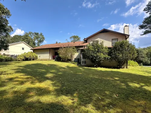 5 Bedroom 2.5 Bath Home In East Cobb and minutes to Truist Park and the Battery - balcony
