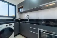 2BR Apt by Beach + BBQ Bombinhas Uml0103 - Apartments