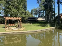 Deep Water Lake House - 3-Star