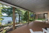 The Renaissance - Majestic Sebago Lake panorama - 3-Star