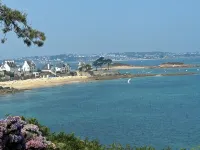 Apartment 2/4 Pers.  , Terrace 25m2 - 50m Beach and GR34. Dogs Welcome - 民泊