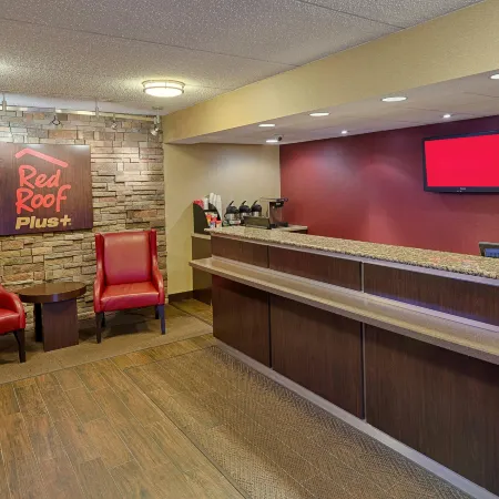 Red Roof PLUS+ Pittsburgh East - Monroeville