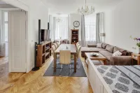 Old Town Square Apartments - Water Park