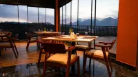 Manjoora Saddles Resorts & Spa - breakfast