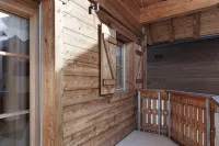 Familiaris Chalet Tyrolian - parking
