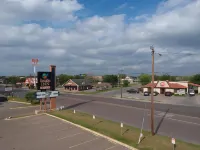 Executive Inn & Suites Beeville Hotels in Beeville