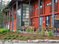 โรงแรมบูติคท่ามกลางธรรมชาติ Haltia Lake Lodge และ glamping โรงแรมในเอสปู