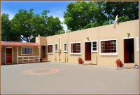Jock-Inn Guest House