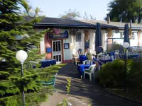 Zur Rennbahn Hotels in Holzwickede