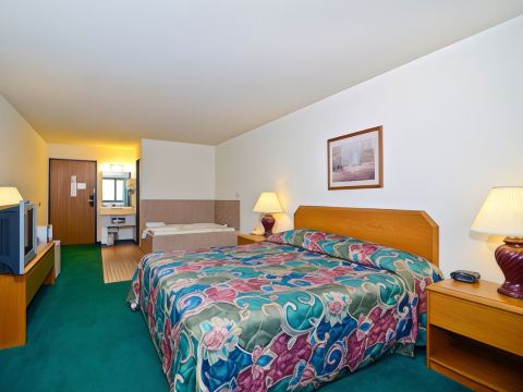 AmeriVu Inn and Suites - Hayward