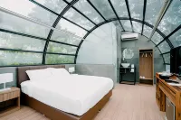Lot449 Glass House Hotels in Cisarua