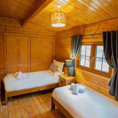 Wall Eden Farm - Luxury Log Cabins and Glamping Rooms