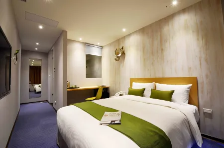 Ark Hotel