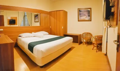 Rumah Tamu Guest House Hotel di Cihaur Geulis