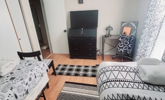 Room in Guest Room - Black-White Rm by Yale U