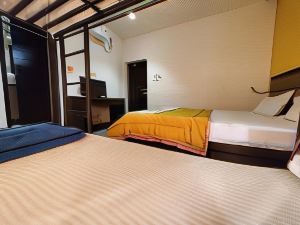 Joey's Hostel Agra