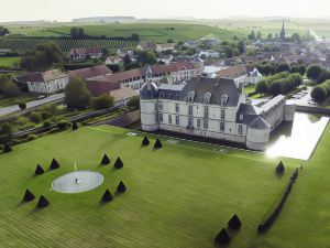 Le Château d'Etoges