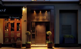 Hypernym Hotel & Suites