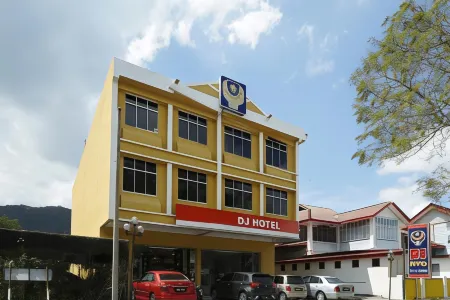 DJ Seafront Hotel