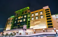 Palm Park Hotel Surabaya Hotel dekat Toko Tiga Putra, Oleh-Oleh Khas Kenjeran