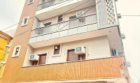 FabHotel The Royal = FabHotel 皇家 Satpula附近的飯店