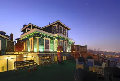Hhk Hotel