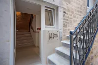 Mijama Suites - سرير ووجبة إفطار