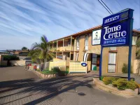 Town Centre Motor Inn - parking